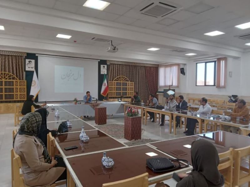 شب شعر روشنا - دوشنبه ها ساعت 16:30